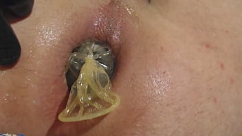 Condom Buttplug Complete Insertion