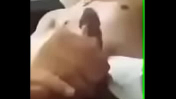 Chico Guapo Masturbandose