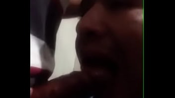 Mamada Gostosa No Banheiro Publico