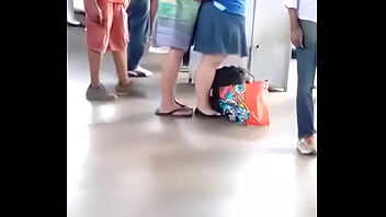 Gordinha Safadinha Bate Uma Pra Namorado Na Fila Do _nibus