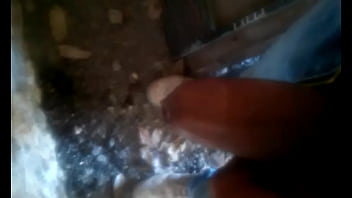 Orinando En La Calle - piss, pene, soloboy - Video 5537718