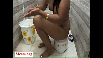 Desi Mona Bath In Hotel Bath Room