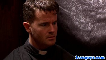 Mature Hunk Blown Before Fingering Twinks Ass