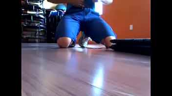 Punheta Rápida Na Academia