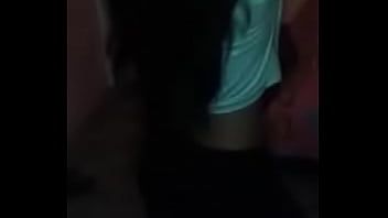 Colegiala Moviendo Su Culito