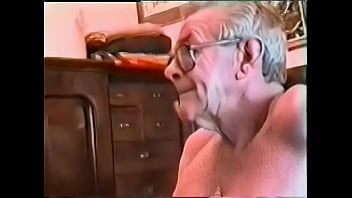 Older Men' big dick _ deep throat ( Gay )