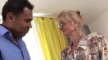 Granny Love Penetrating Everywhere