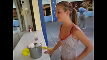 Sandy Sweet Tossing Balls