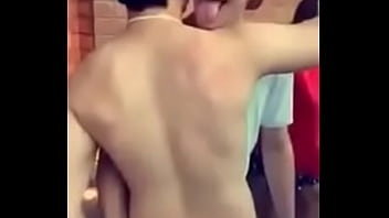 Mc Biel Apertando Bunda De Homem