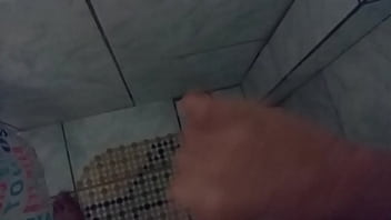 Quem Quer Uma Gozada Quente Na Boca?