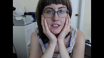 Cute Helena73 Flashing Pussy On Live Webcam - Find6.xyz