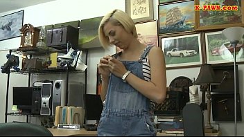 Blondie Sells Her Bfs Speaker And Fucked