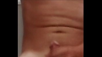 Batendo Uma Para A Loira No Chuveiro Parte 1