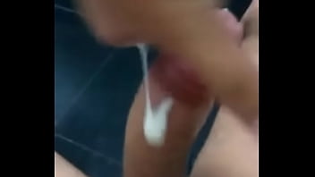 Batendo Uma E Gozando Muito