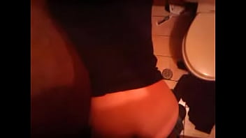 Cojida En El Baño De Hotel