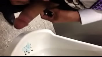 Banheirão Público Pegação Entre Coroas