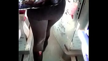 Gros Cul De Zairoise Dans Le Train