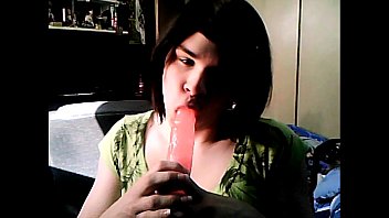 Stephspunk Sucks And Gags On Her Dildo For The Cam Imagining It Was Yours