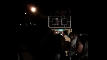 Evangélica Desviada Paga Peitinho No Carnaval