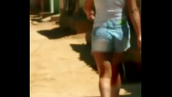 Caminhando Na Fazenda Molhadinha Pra Transar