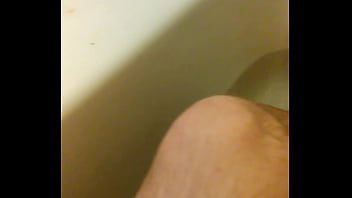 Jerking In Bathtub - shemale, bisexual, straight, soloboy - Video 5408375