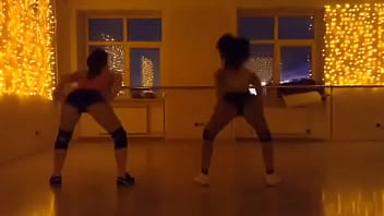 TRY ⤵ ? TWERKOUT by dirtytwerking nylons ? milfs 216313