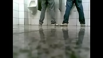 Pegação Em Banheiro De Supermercado 4