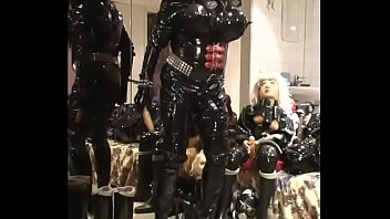 Roxina2007encasedrubberdolls250207xl