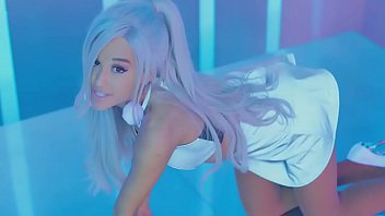 Ariana Grande - Focus - Sexy-petite-celebrity-beautiful-cute-tongue-grande-ariana-focus