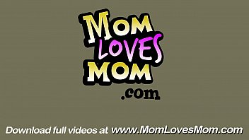 Aged Amateur Woman Enjoys Big Black Dildo