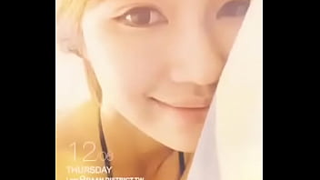 Mikohuang 在家就是慵懶 躺滾翻模式