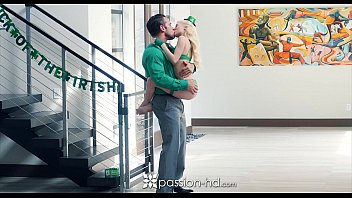 Passion-hd - Petite Blonde Piper Perri Fucks On St-patrick' Day