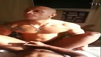 Brasileiro Sarado Socando A Rola