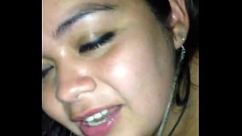 Goloza Mamando Feliz