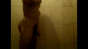 Se Toca Sexy En La Regadera