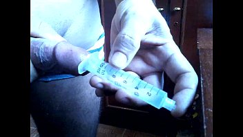 10 Ml De Porra Dentro Da Seringa. Para Curar A Grip. Quem Estar Gripado Aew