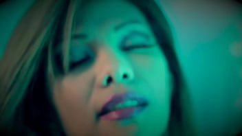 Jenny Kume Sexy Desnuda Peruana