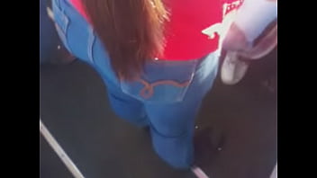 Nalgoncita En Camion