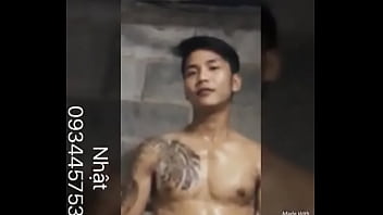 Trai thẳng tắm 001