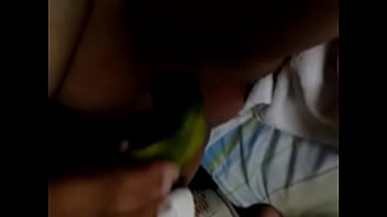 Amiga Perversa De San Francisco Masturbándose Con Calabazín..