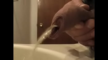 Long Foreskin Piss Sink