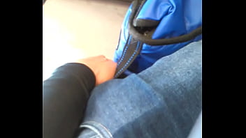 Chaval Con Verga Parada En Bus Guatemala