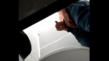 Flagra Estação De Trem Pinheiros, Pauzudo Gozando