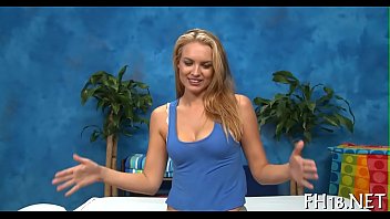 Massage Fake Penis - Video 5380562