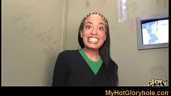 Gloryhole-initiations-pretty-blowjob1