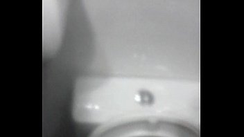 Eu Engolindo Meu Leite