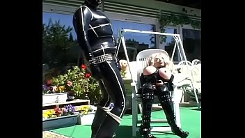 Roxina2006xtremerubberout010606xxxl