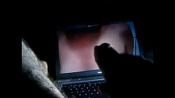 Mirando A La Pepina Rica