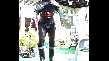 Roxina2006retrodollbootchange040906