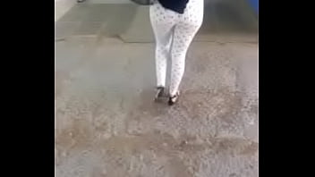 Rico Culo En La Calle